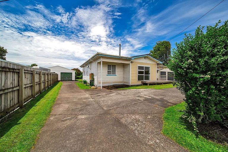 Photo of property in 11 Kent Terrace, Midhirst, Stratford, 4394
