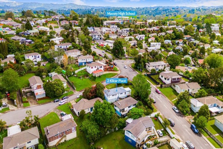 Photo of property in 2 Kilcar Place, Massey, Auckland, 0614