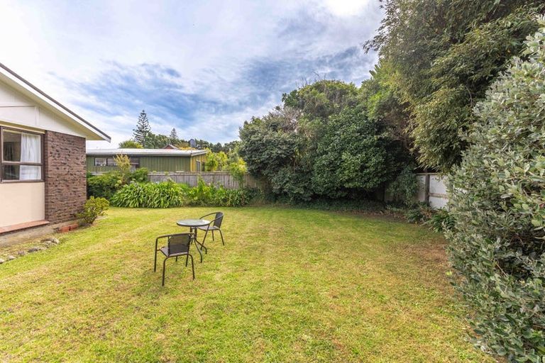 Photo of property in 2/259 Te Moana Road, Waikanae, 5036