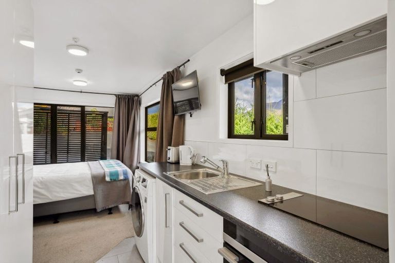 Photo of property in 13 Malaghan Street, Queenstown, 9300
