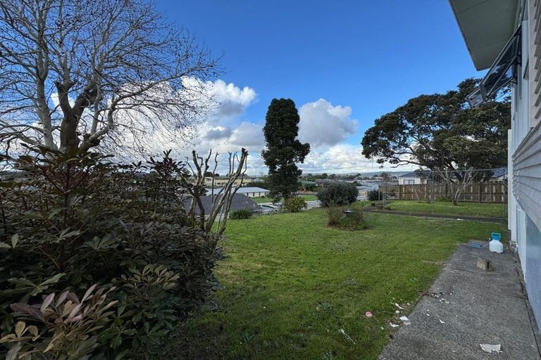 Photo of property in 73 Christmas Road, Manurewa, Auckland, 2102