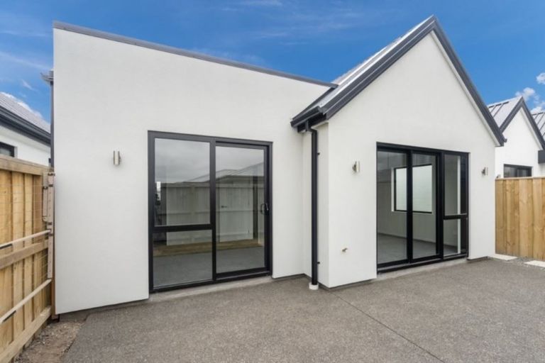 Photo of property in 91 Faringdon Boulevard, Rolleston, 7615