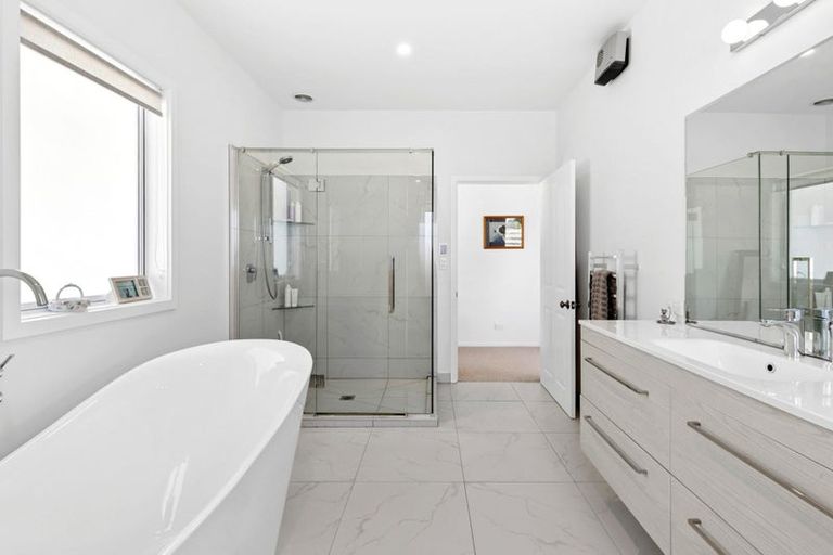 Photo of property in 120 Patons Rock Road, Patons Rock, Takaka, 7182