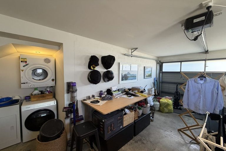 Photo of property in 2/65 Lavaud Street, Berhampore, Wellington, 6023
