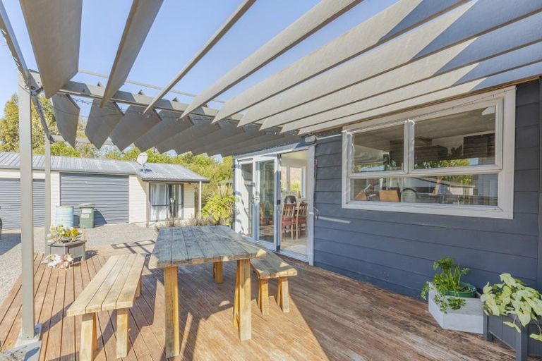 Photo of property in 17 Watts Street, Waipawa, 4210