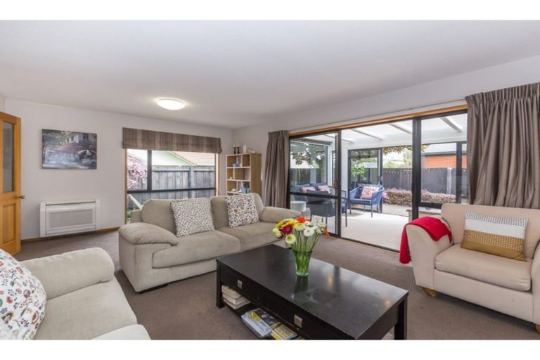 Photo of property in 8 Herbs Place, Cashmere, Christchurch, 8022