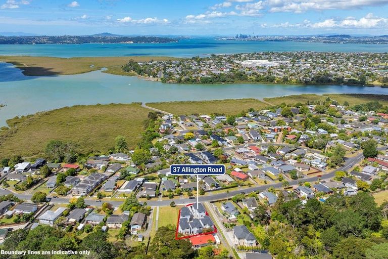 Photo of property in 37a Allington Road, Massey, Auckland, 0614
