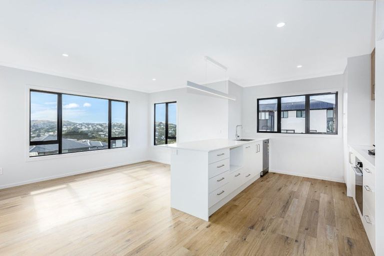 Photo of property in 9 Boeing Way, Newlands, 6037