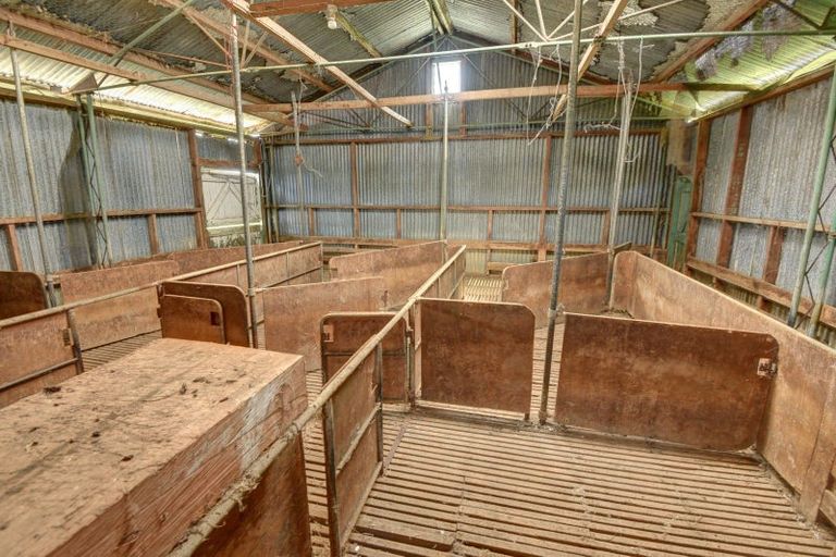 Photo of property in 1173 Karahaki Road, Waverley, 4591