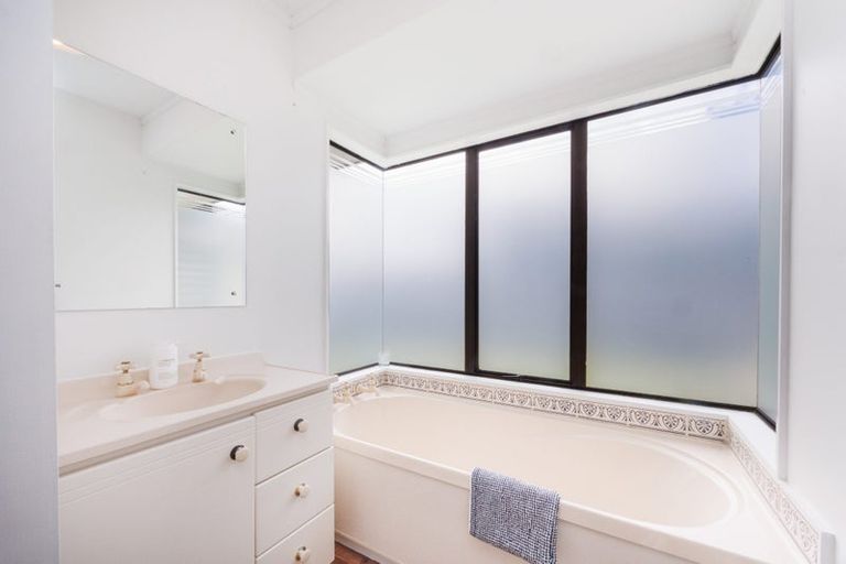 Photo of property in 12 Humber Street, Rongotea, 4476