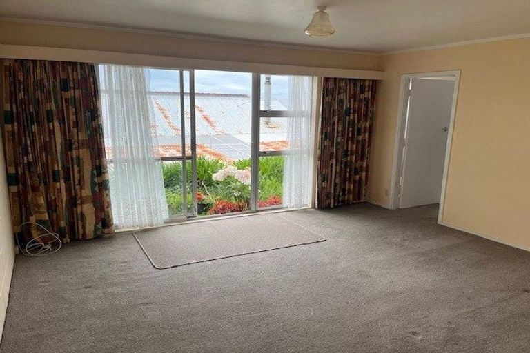 Photo of property in 21 Bayly Road, Moturoa, New Plymouth, 4310