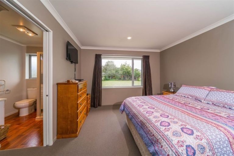 Photo of property in 11 Goldie Place, Rolleston, 7614