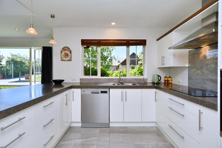 Photo of property in 42 Woodhurst Drive, Casebrook, Christchurch, 8051