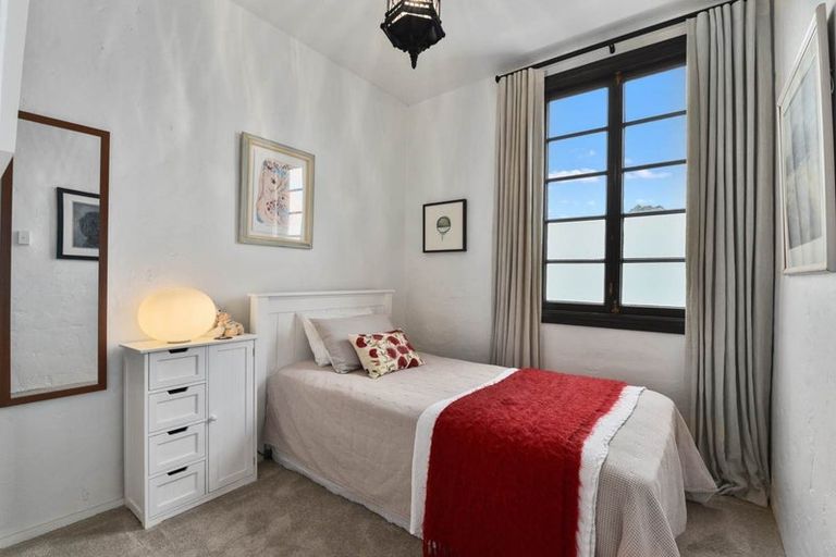 Photo of property in 1/25a Lake Road, Devonport, Auckland, 0624