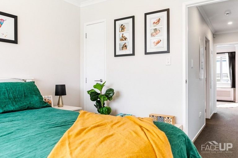 Photo of property in 17 Rangihina Road, Hobsonville, Auckland, 0616