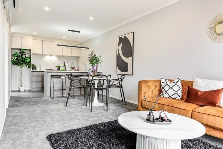 Photo of property in 8/16 Molesworth Street, Taita, Lower Hutt, 5011