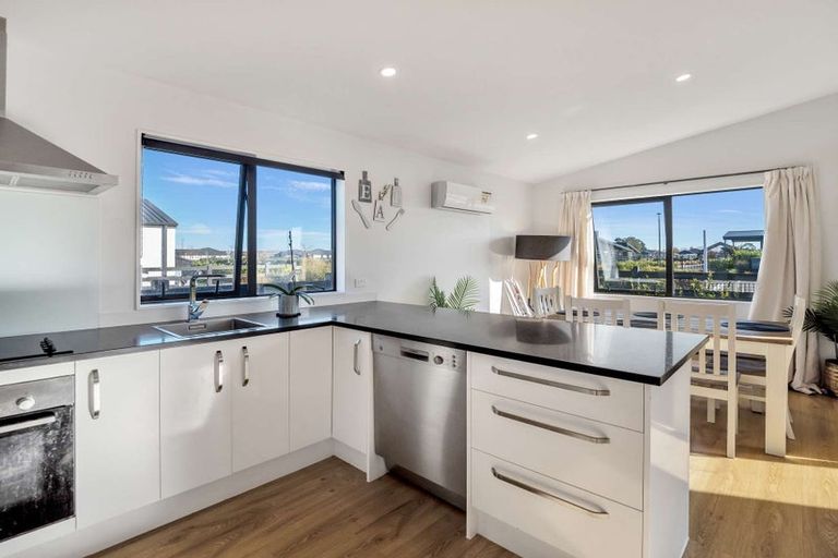 Photo of property in 32 Clement Avenue, Rolleston, 7615