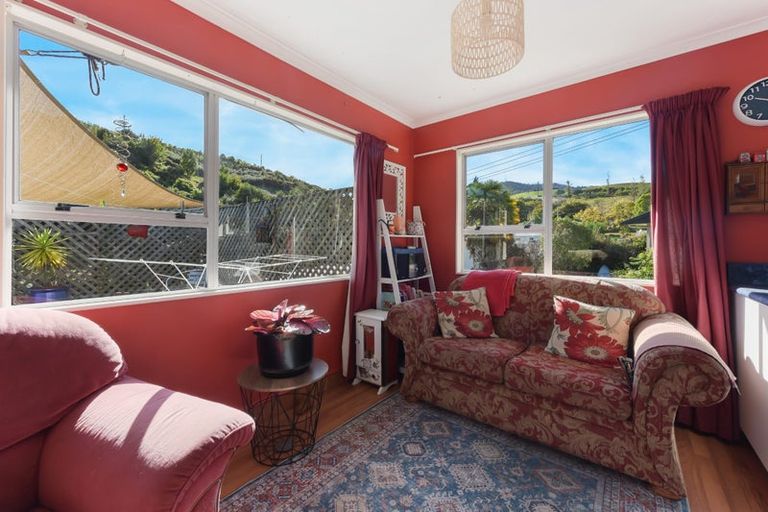 Photo of property in 10 Scotia Street, Wakatu, Nelson, 7011