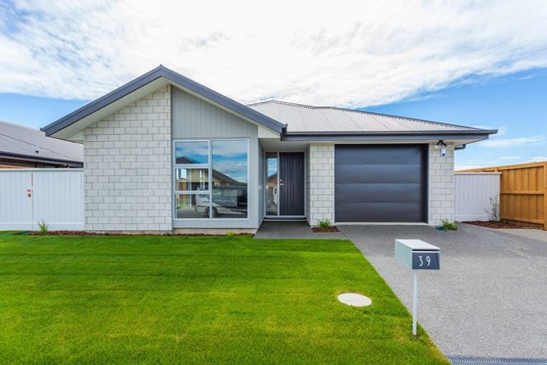 Photo of property in 39 Lydiard Drive, Rolleston, 7615