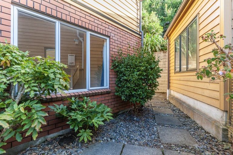 Photo of property in 12 Futuna Close, Karori, Wellington, 6012