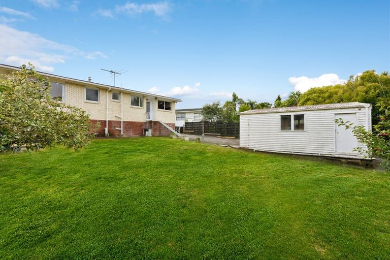 Photo of property in 56 Fitzwater Place, Henderson, Auckland, 0612