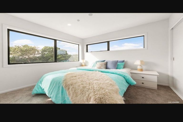 Photo of property in 3/1 Kaponga Crescent, New Lynn, Auckland, 0600