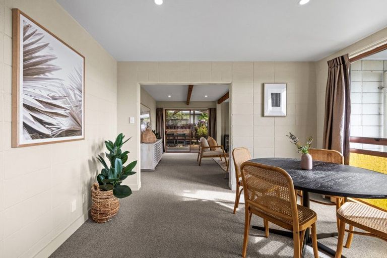 Photo of property in 27 Coventry Avenue, Tamatea, Napier, 4112