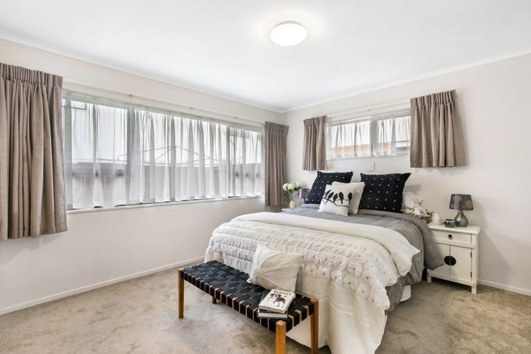 Photo of property in 2/327 Great South Road, Papakura, 2110