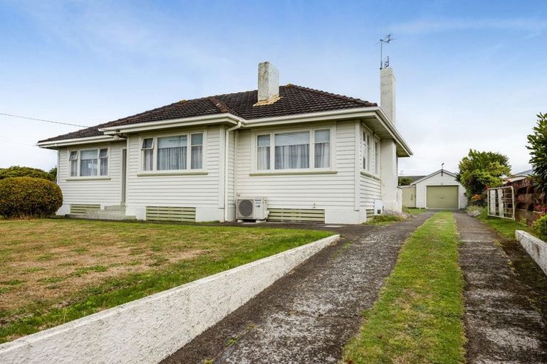 Photo of property in 23 Caledonia Street, Hawera, 4610