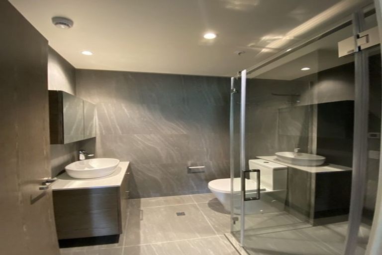 Photo of property in 404/34u Red Oaks Drive, Frankton, Queenstown, 9300