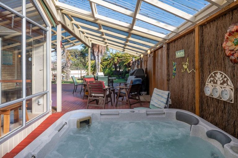 Photo of property in 10 Roosevelt Road, Western Heights, Rotorua, 3015