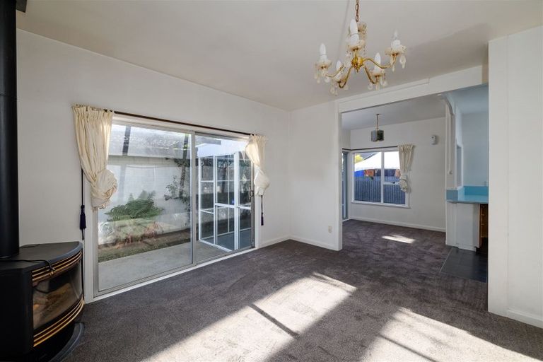 Photo of property in 313 Westminster Street, Mairehau, Christchurch, 8013