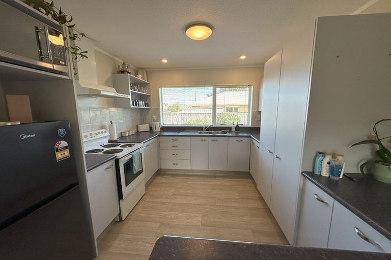 Photo of property in 5 Beachwater Grove, Paraparaumu Beach, Paraparaumu, 5032