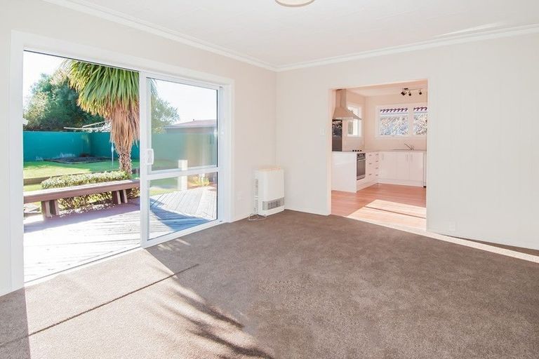 Photo of property in 16 Steele Street, Hornby, Christchurch, 8042