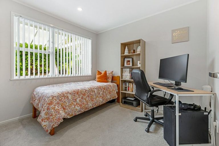 Photo of property in 39 Keegan Drive, Massey, Auckland, 0614