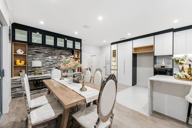Photo of property in 21 Black Shed Road, Flat Bush, 2019