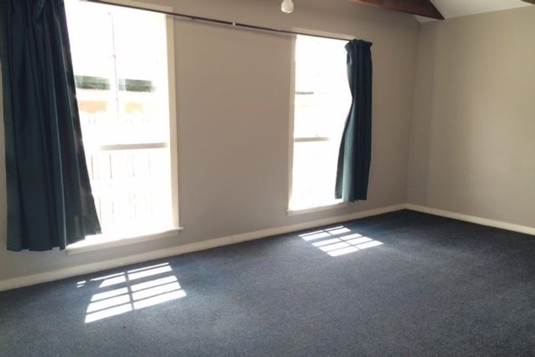 Photo of property in 106 Maidstone Road, Ilam, Christchurch, 8041
