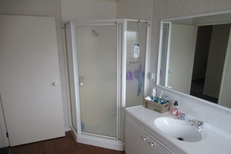 Photo of property in 133 Langdale Avenue, Paraparaumu, 5032