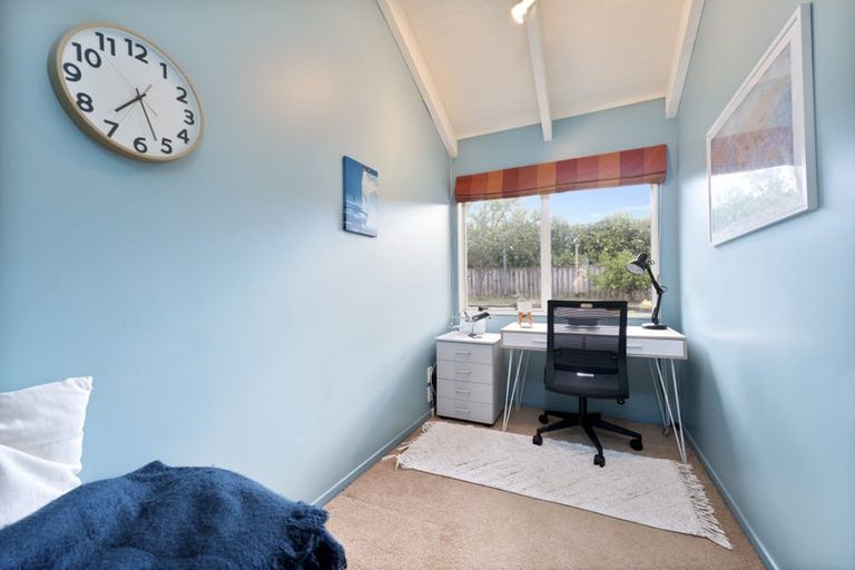 Photo of property in 42 Harvest Drive, Henderson, Auckland, 0612