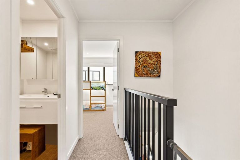 Photo of property in 4/2 Brandon Road, Glen Eden, Auckland, 0602