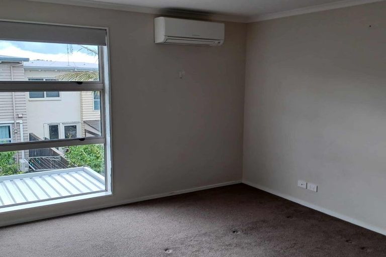 Photo of property in 3 Mollusc Road, Hobsonville, Auckland, 0616