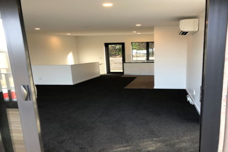 Photo of property in 15/20u Trent Street, Island Bay, Wellington, 6023