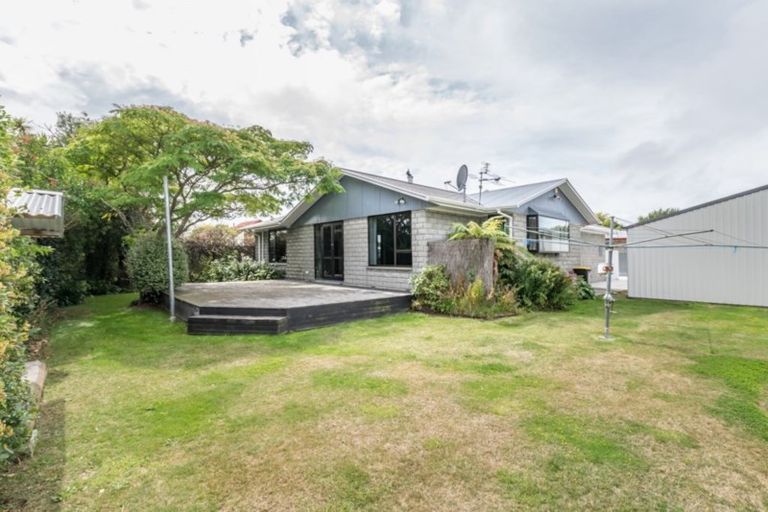 Photo of property in 31 Gladstone Road, Woodend, 7610