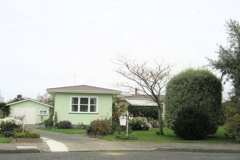 Photo of property in 9 Chester Place, Taradale, Napier, 4112