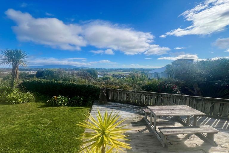 Photo of property in 67 Kotare Street, Waikanae, 5036