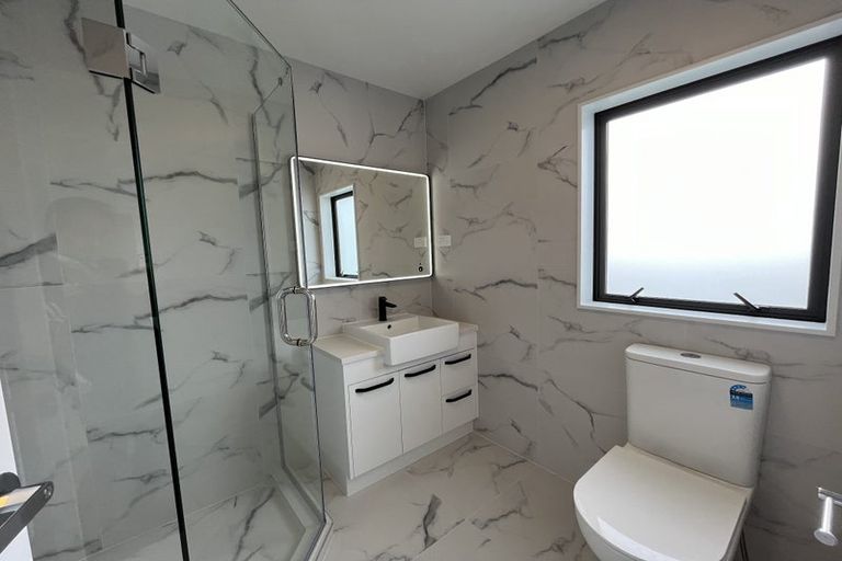 Photo of property in 10d Mantra Road, Massey, Auckland, 0614