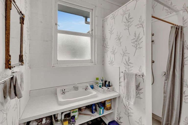 Photo of property in 169 Seabury Avenue, Foxton Beach, Foxton, 4815