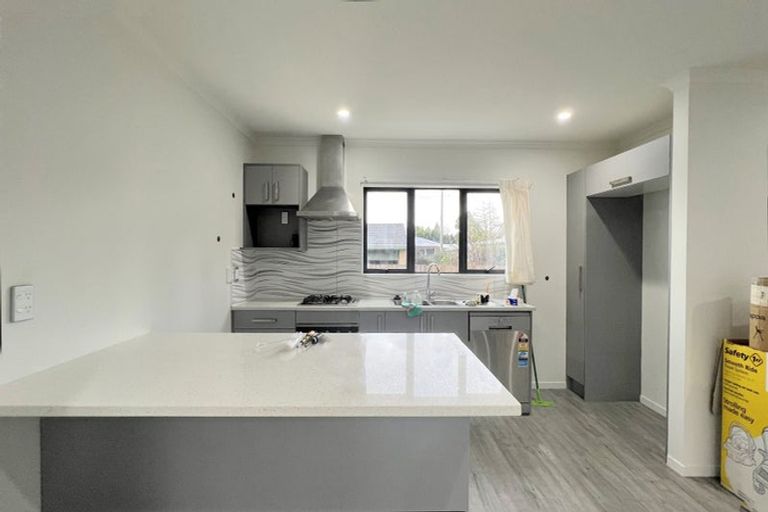 Photo of property in 16c Kelvin Road, Papakura, 2110