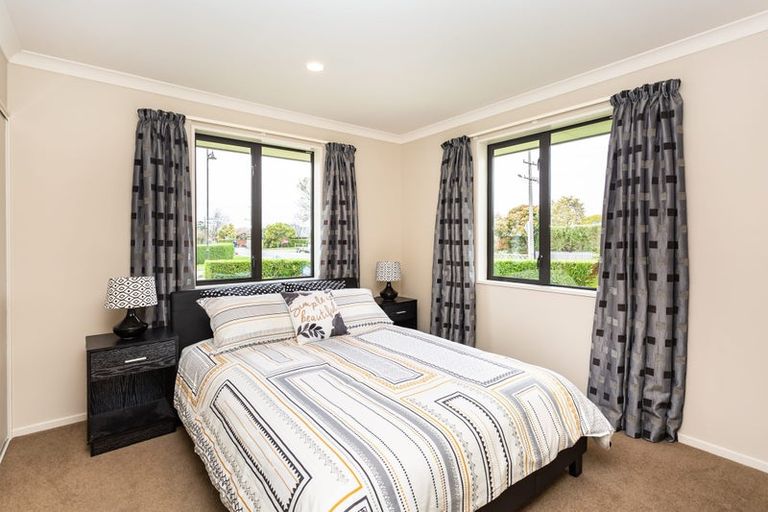 Photo of property in 1 Heathridge Place, Lincoln, 7608
