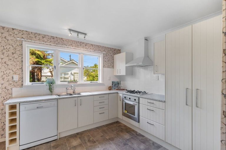 Photo of property in 4 Duke Street, Levin, 5510